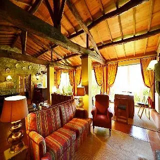 Casa Da Lage Bed & Breakfast 4*