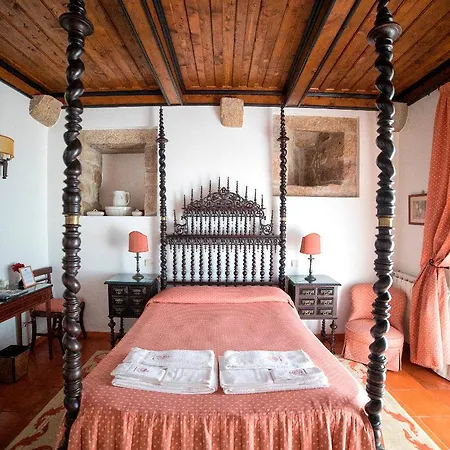 Casa Da Lage Bed & Breakfast 4*